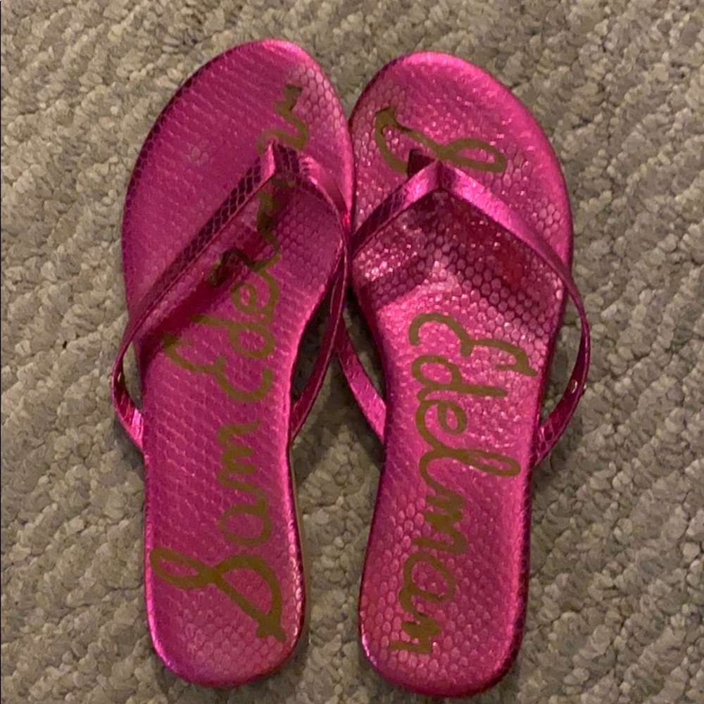 Women’s size 6 1/2 Pink Flip Flops